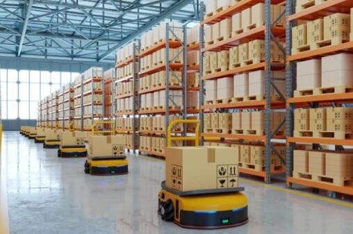 哪种运输机器人适合制造工厂的自动化运输？