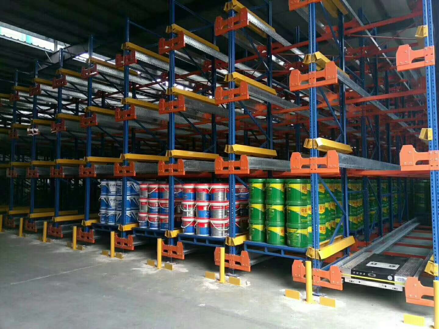 为何穿梭式货架存储量更突出？核心原因解析