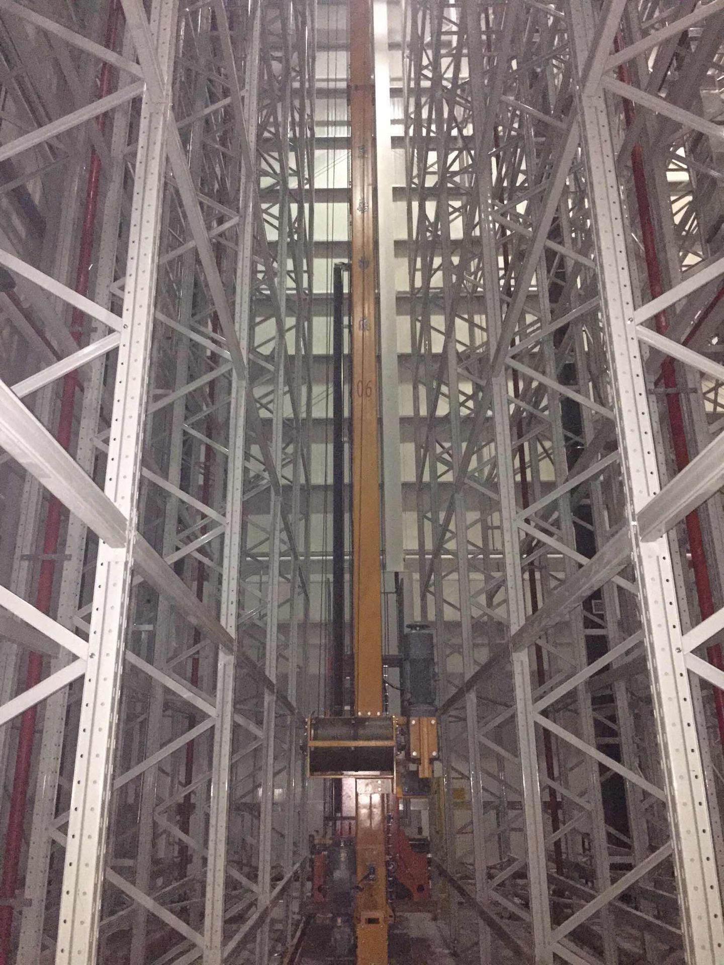 从人工到自动，从平面到立体：立体货架的进化与仓储行业的蜕变