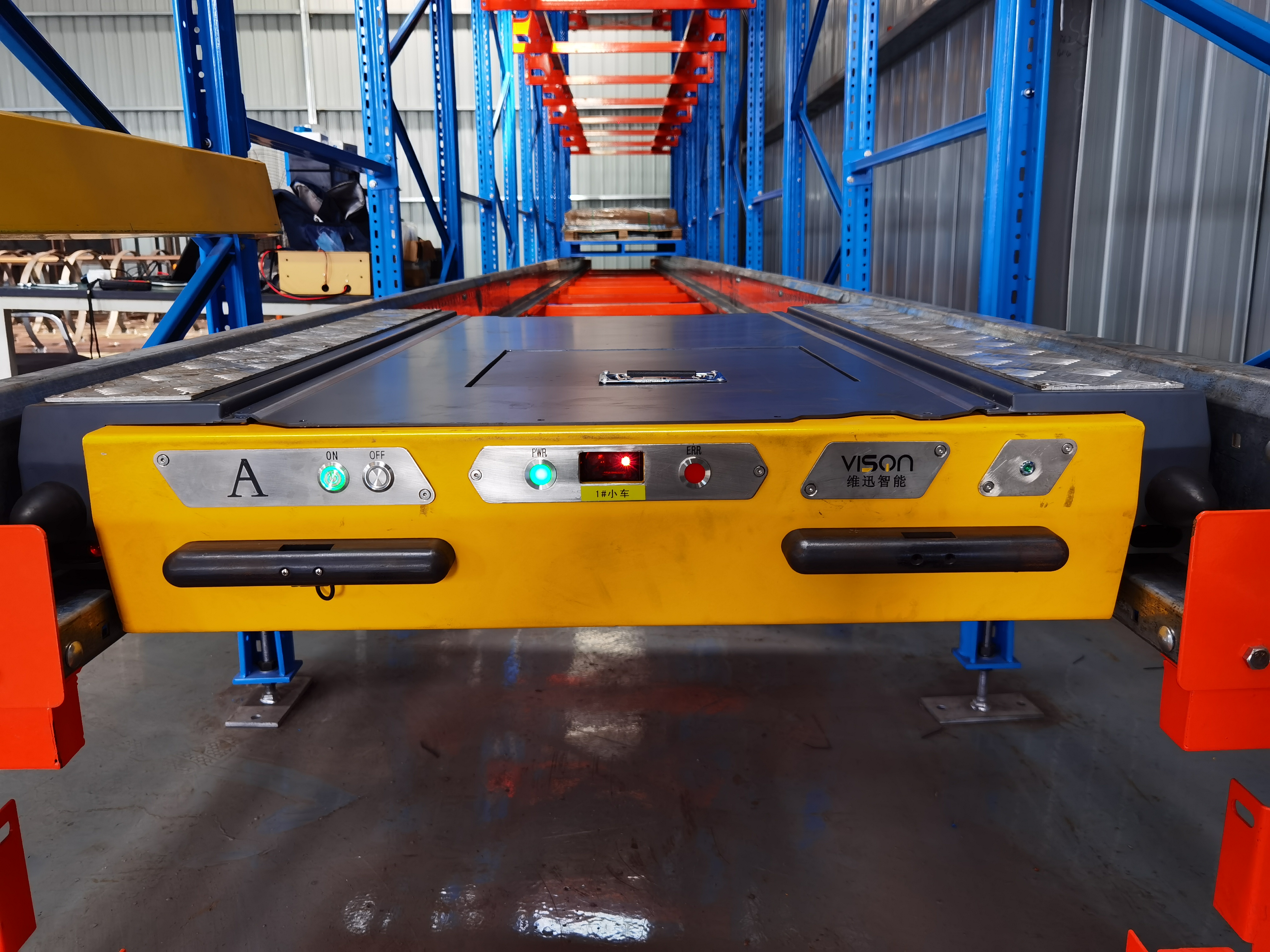  双向穿梭车重塑仓储作业价值链：高效?灵动?省空间 